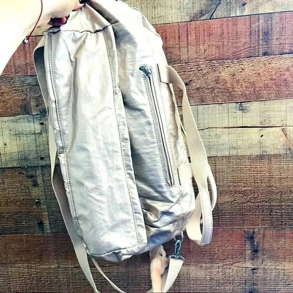 NWOT Kipling Jayla Travel Tote Duffle Metallic Crossbody - Picture 6 of 12